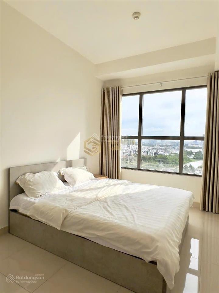 Trống sẵn cho thuê 1pn có ban công, full nt , view sông mát mẻ