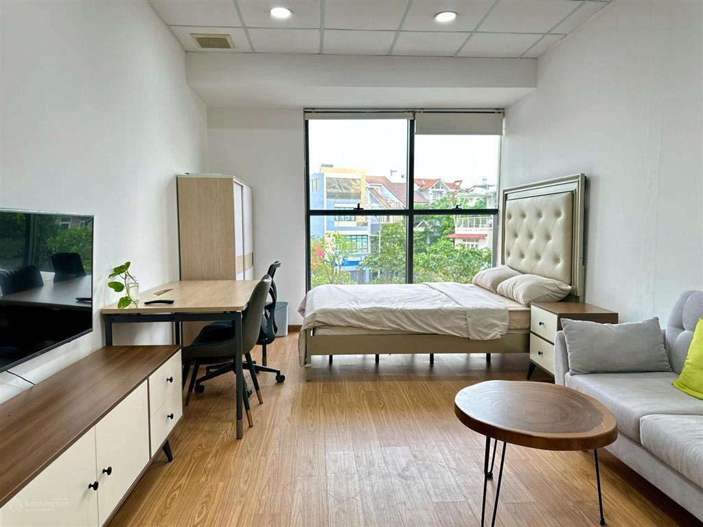 Nhà mới  chủ nhà thiện chí bán ot 31m2, giá 3 tỷ 2 bao hết, đã có sổ