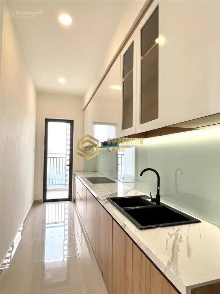 Trống sẵn 2pn nt cơ bản, dọn vào ngay, view sông
