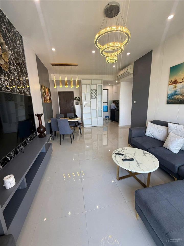 Cho thuê 3pn view sông  nt đẹp, giá mềm 21,5tr/tháng