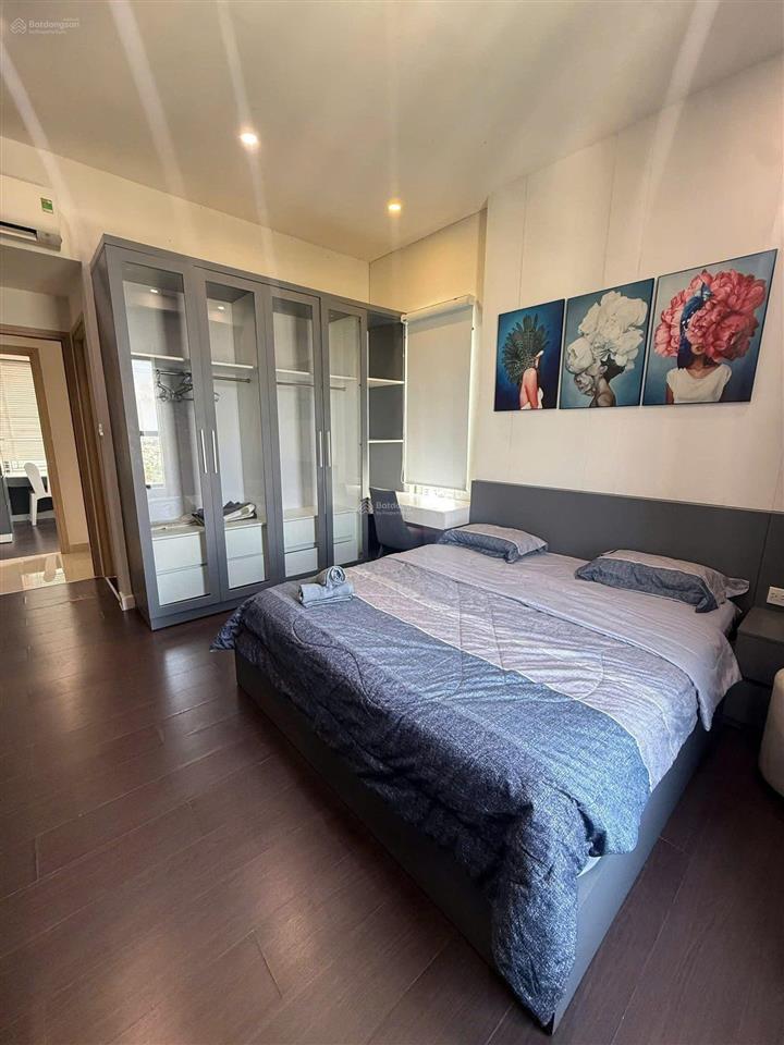 Cho thuê 3pn view sông  nt đẹp, giá mềm 21,5tr/tháng