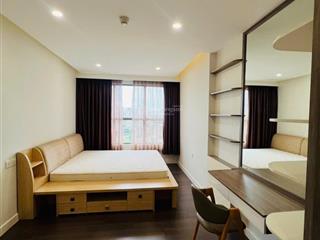 Sẵn sổ  chủ thiện chí bán 2pn view sông, không có căn thứ 2 giá 6tỷ4 bao hết