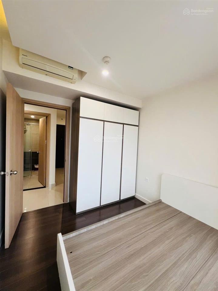 Sẵn sổ  chủ thiện chí bán 2pn view sông, không có căn thứ 2 giá 6tỷ4 bao hết