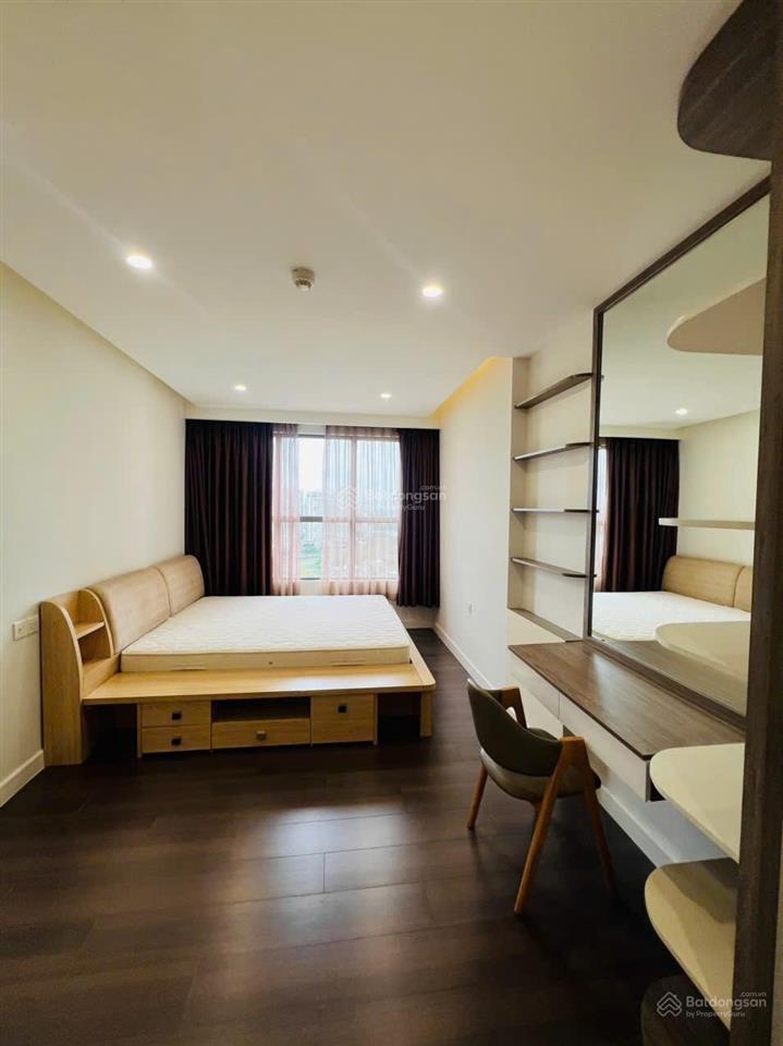 Chủ nhà thiện chí bán căn 2pn view sông  tầng đẹp, có thể dọn vào ở ngay, 7 tỷ 1 bao hết