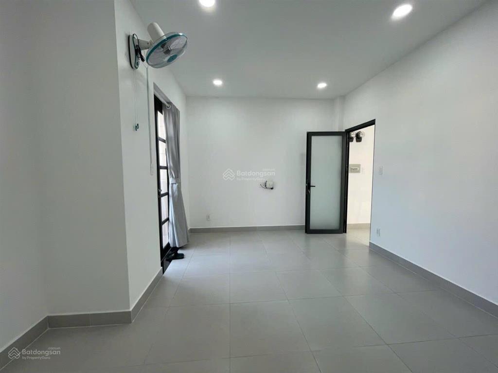 Cho thuê vp tại cityland, gò vấp dt 40m2 máy lạnh hầm để xe, giá 10tr/th