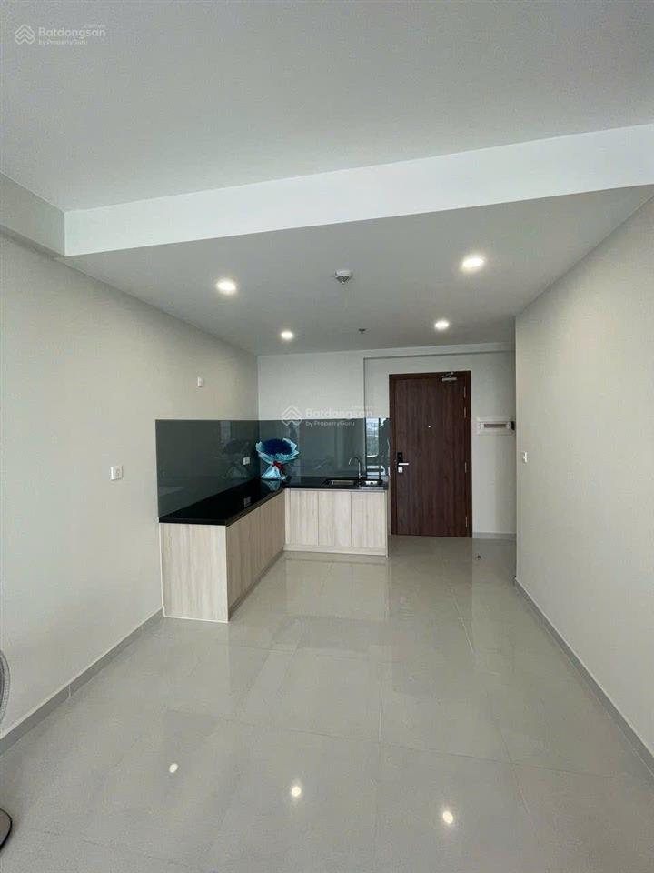 Cho thuê ch 2pn2wc cc emeralf golf view gần aeon mall bd, 72m2, ntcb có máy lạnh. giá chỉ 6.5tr