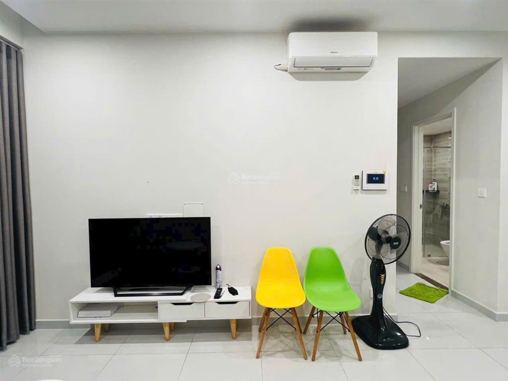 Cho thuê ch 1pn1wc cc emeralf golf view gần aeon mall bd, 54m2 full nt cao cấp. giá chỉ 7tr