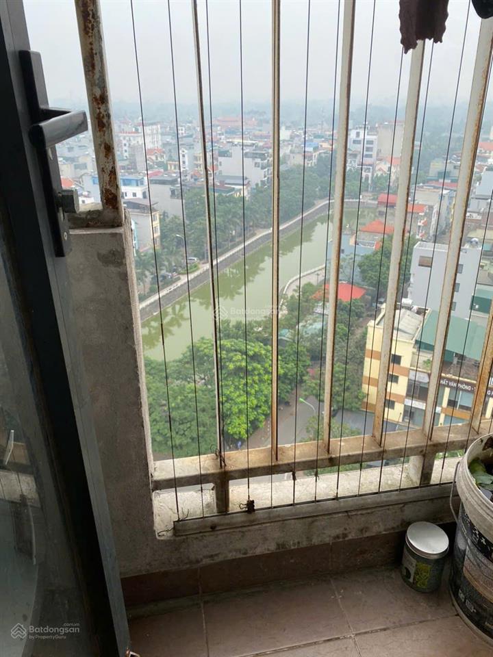Chính chủ bán căn hộ 70m2 2pn2wc tòa happy star việt hưng, tầng trung view hồ, sẵn sổ giá 4,6 tỷ