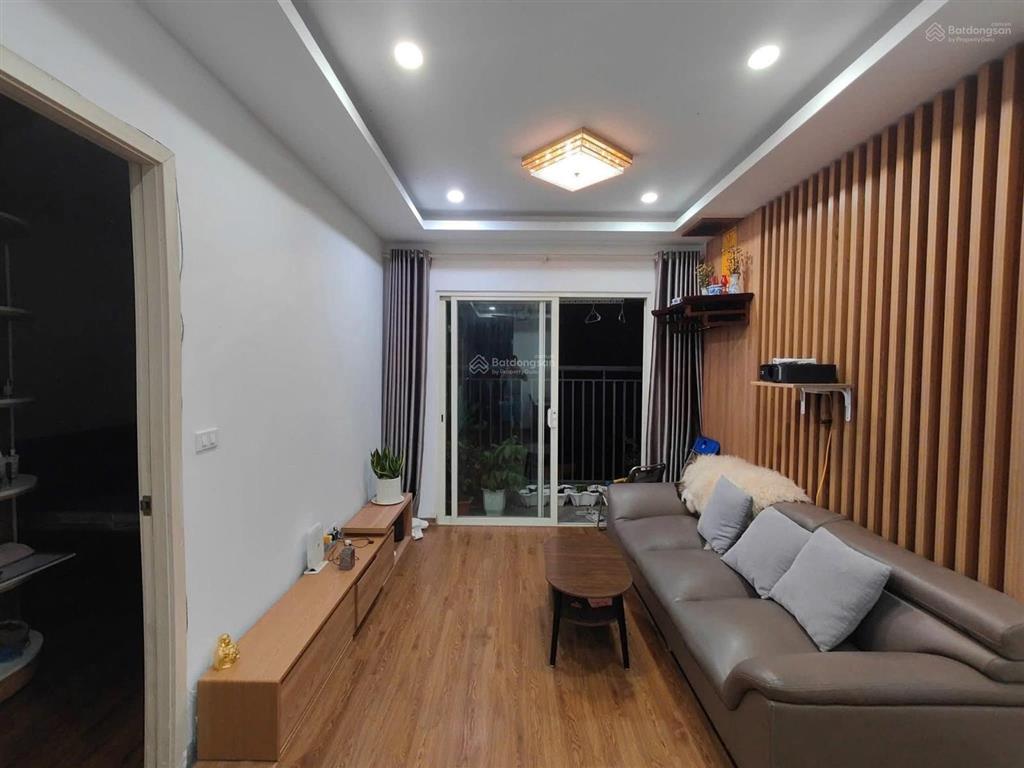 Chính chủ bán căn hộ 68m2 2pn2wc tòa ecohome phúc lợi, tầng trung, view thoáng, ban công hướng đn