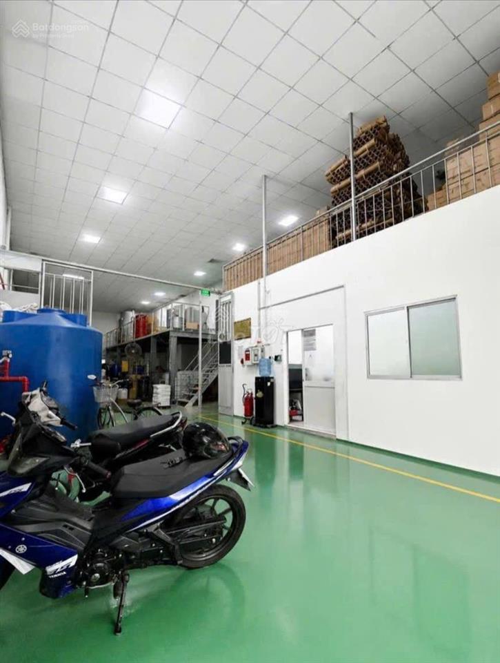 Cho thuê kho đường đht 10b. 500m. giá 35 triệu