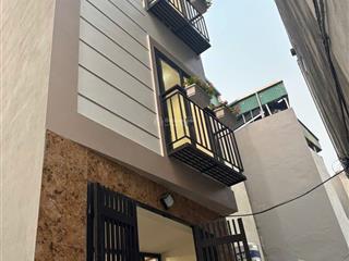 Nhà 4 tầng 40m  oto đỗ ngõ nông cổ bi 6.2 tỷ diện tích 40m mt 4 m nở hậu
 nhà xây mới ti