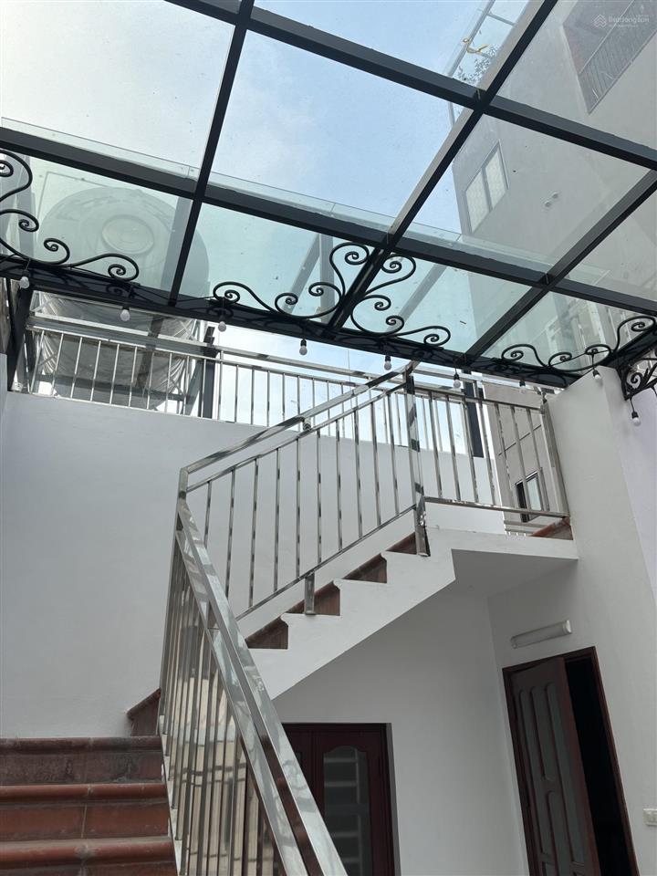 Cho thuê biệt thự kinh doanh tây hồ