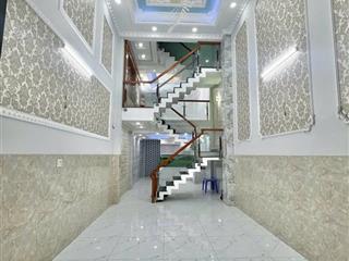 Nhà 5 tầng 5 phòng ngủ 5wc đường bình trị đông.  0779 561 ***.