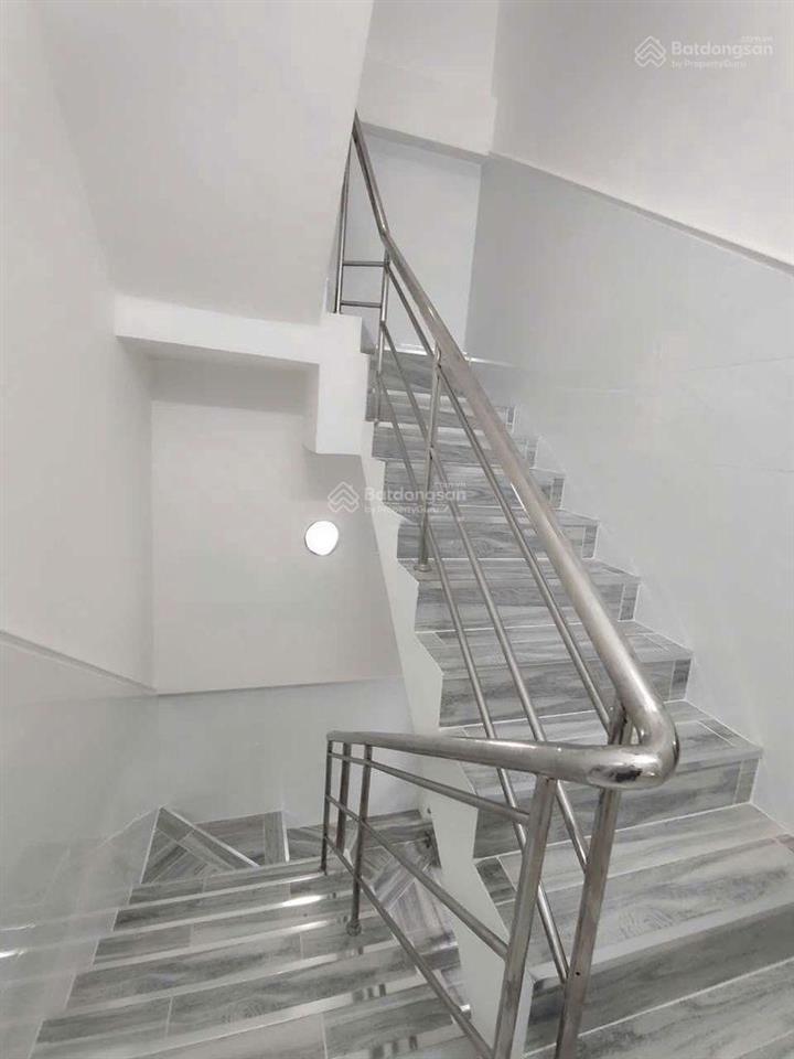 Nhà khu tên lửa, bình tân, 4x16 2 lầu 3pn, sân thượng, đường rộng,  0779 561 ***.