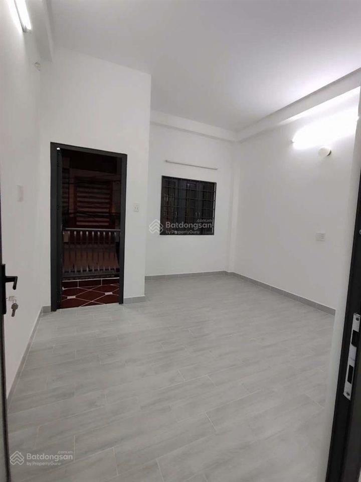 Nhà khu tên lửa, bình tân, 4x16 2 lầu 3pn, sân thượng, đường rộng,  0779 561 ***.