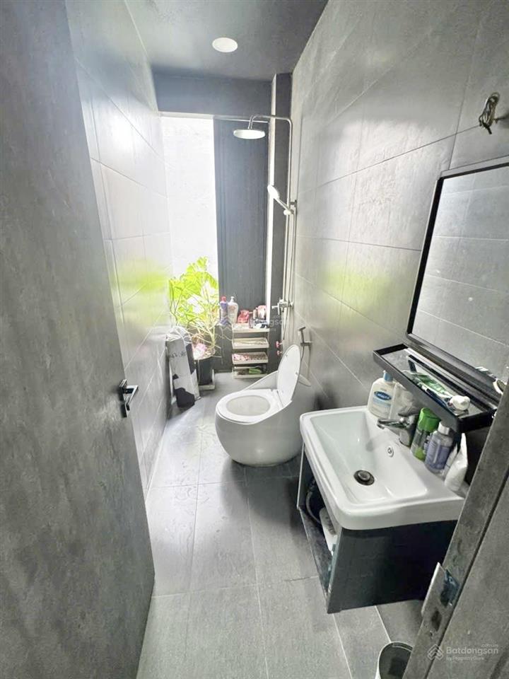 Nhà 3 lầu 6 phòng ngủ, đường lê văn quới, bình hưng hòa a, bình tân,  0779 561 ***.