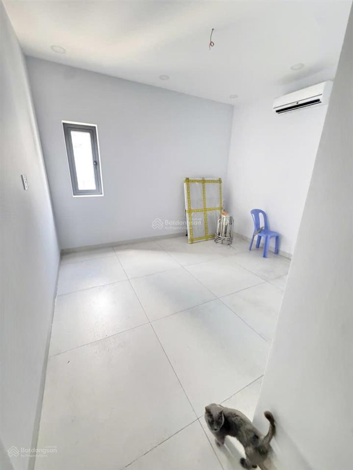 Nhà 3 lầu 6 phòng ngủ, đường lê văn quới, bình hưng hòa a, bình tân,  0779 561 ***.