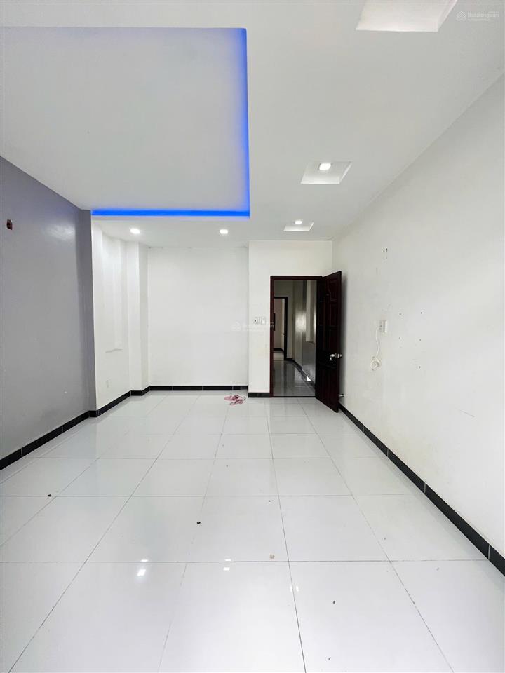 Nhà 4x15 3 lầu 4pn sân thượng, đường mã lò, bhha, bình tân,  0779 561 ***.