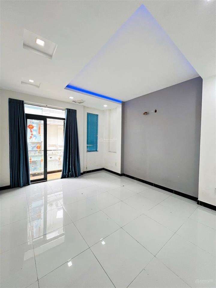 Nhà 4x15 3 lầu 4pn sân thượng, đường mã lò, bhha, bình tân,  0779 561 ***.