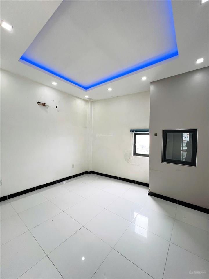Nhà 4x15 3 lầu 4pn sân thượng, đường mã lò, bhha, bình tân,  0779 561 ***.