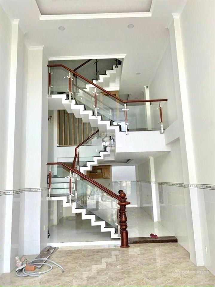 Nhà 5 tầng 4 phòng ngủ 5wc, đường 18b, bình hưng hoà a, bình tân,  0779 561 ***.
