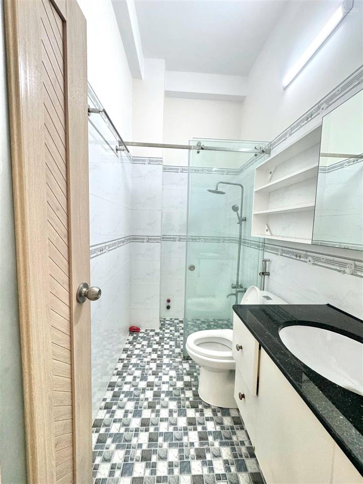 Nhà thuê 4 tầng đường lê văn quới, bình tân (4x14m, 1 trệt 2 lầu 1 sân thượng),  0779 561 ***