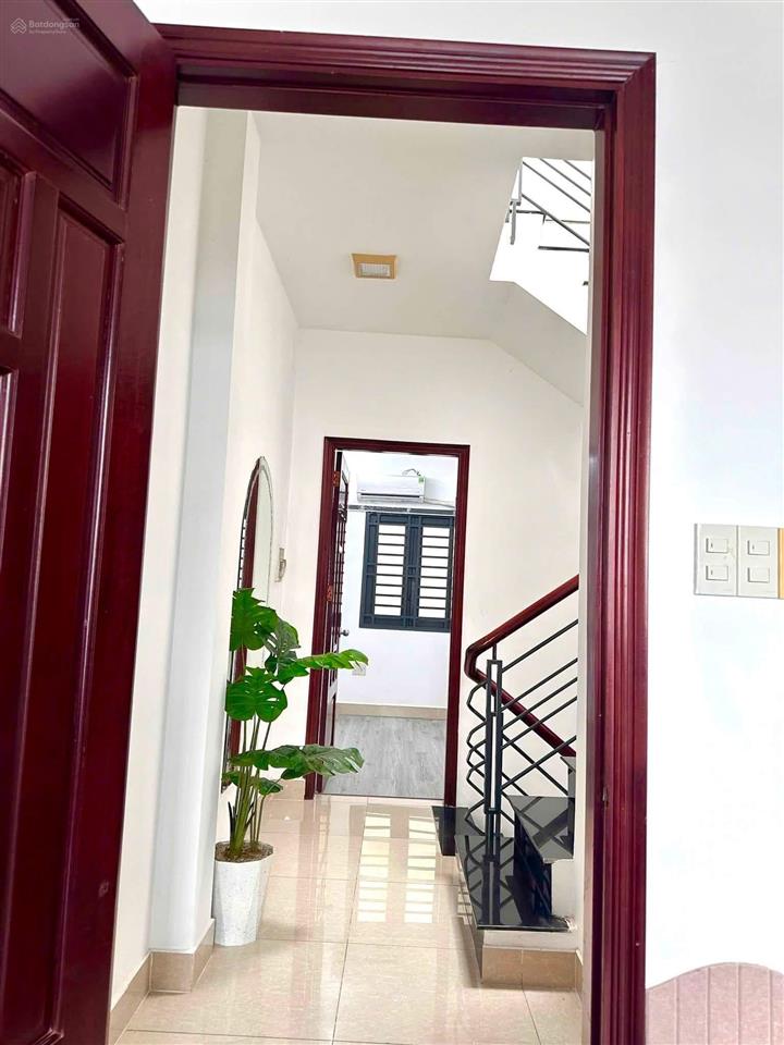 Nhà 2 lầu 3pn 3wc có nội thất | ao đôi, btđ a, bình tân,  0779 561 ***.