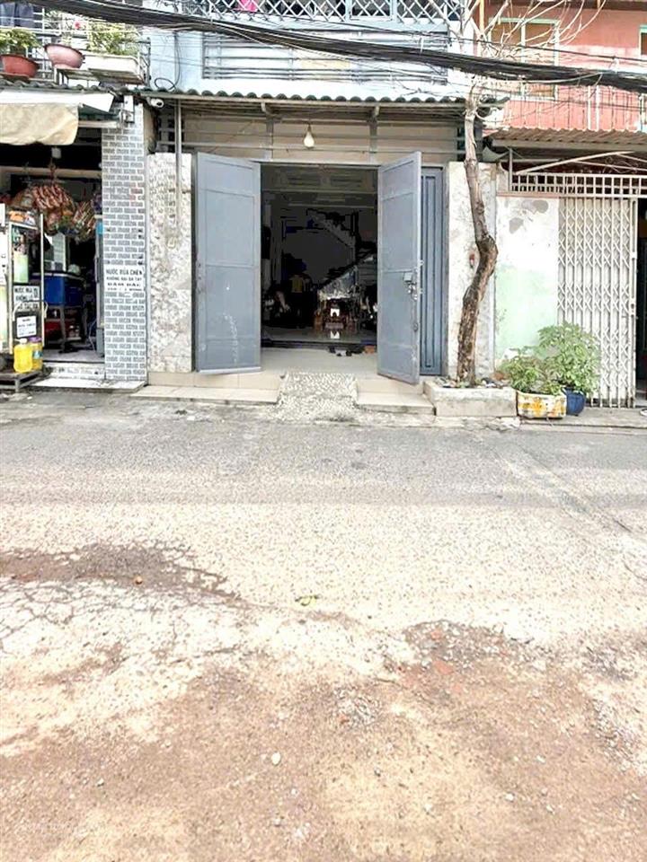 Nhà 2 lầu 4 phòng ngủ, tân kỳ tân quý, bhh, bình tân,  0779 561 ***