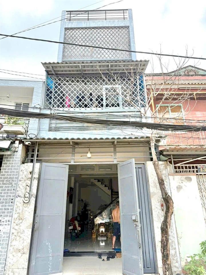 Nhà 2 lầu 4 phòng ngủ, tân kỳ tân quý, bhh, bình tân,  0779 561 ***