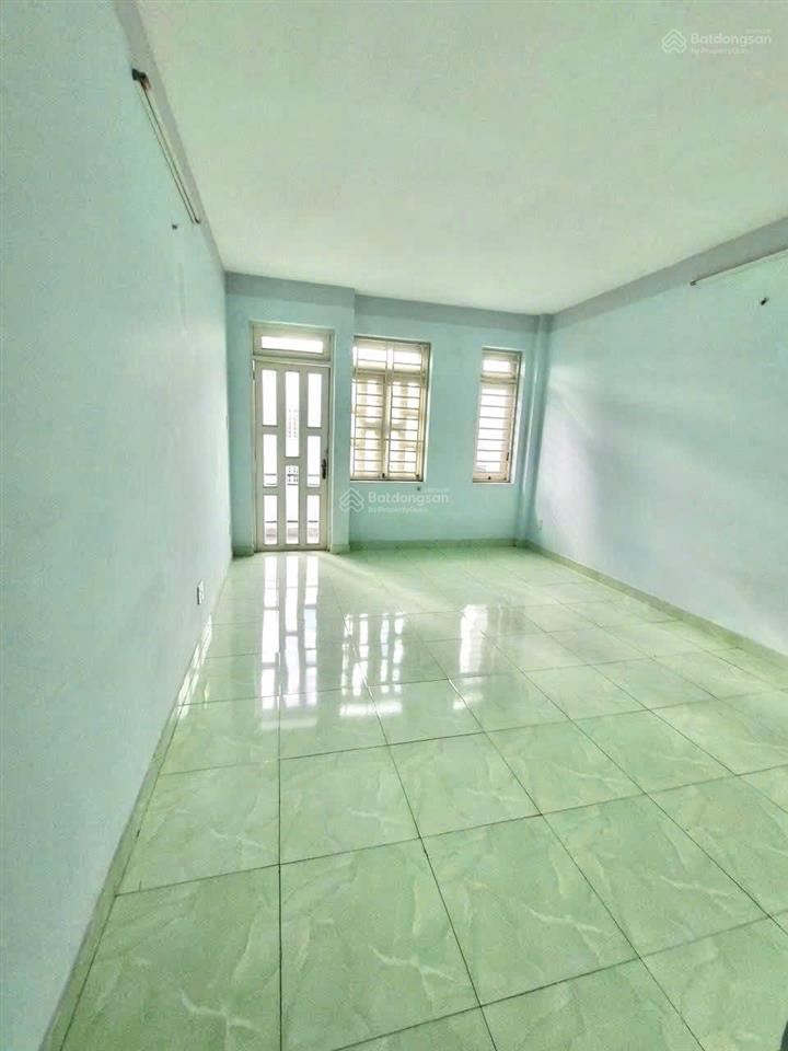 Nhà 4x17 3 lầu 4 phòng ngủ 5wc  đường tân hoà đông, bình tân,  0779 561 ***.