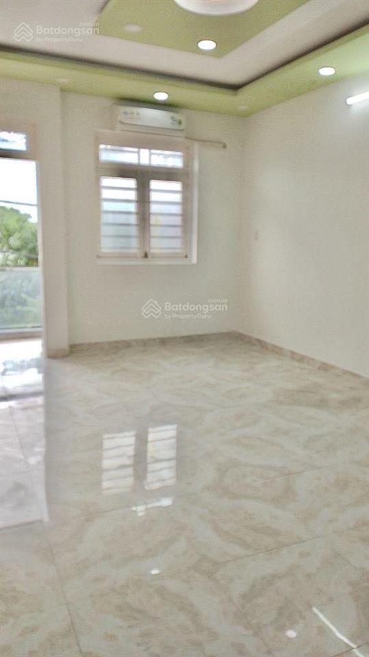 Nguyên căn  4x20 2 lầu 3pn sân thượng  đường chiến lược, bình tân  chính chủ cho thuê