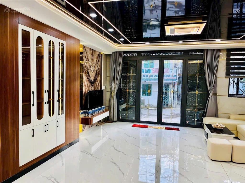 Nguyên căn  5 tầng 5pn 5wc  full nội thất  đường phan anh  chính chủ cho thuê