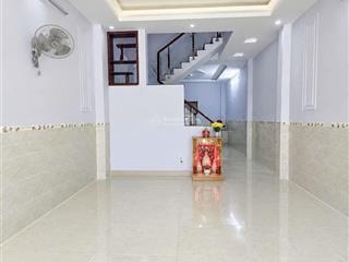 Nhà 4,5x13 3 lầu 4pn 5wc, đường tỉnh lộ 10, 12 triệu/tháng. sđt 0779 561 ***.