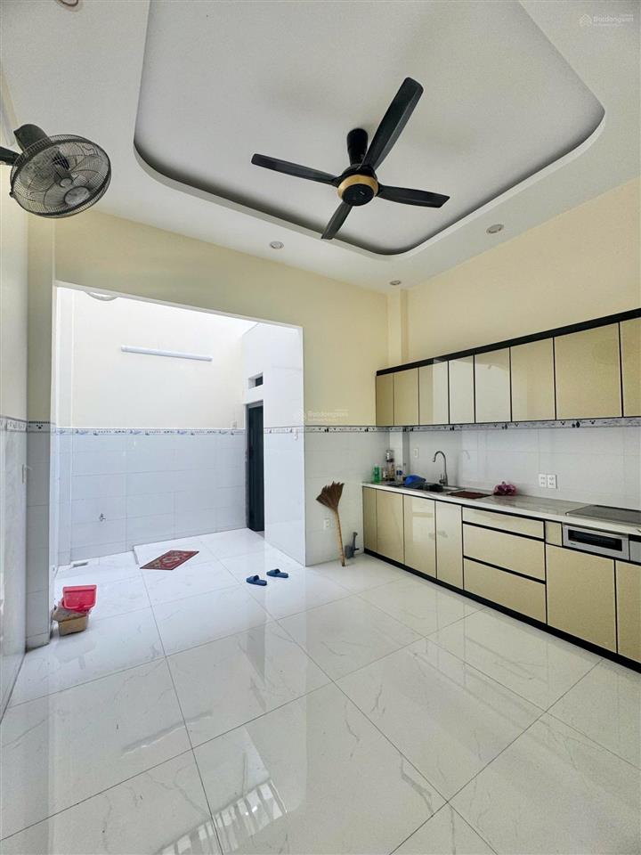 Nhà mặt tiền 4x25, 3 lầu, 5pn, đường mã lò, quận bình tân   0779 561 ***.