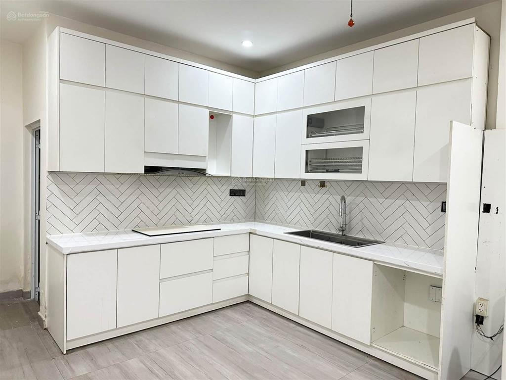 Nhà 4x17m, 2 lầu 4pn hẻm rộng 10m  đường tân hoà đông, quận bình tân   0779 561 ***