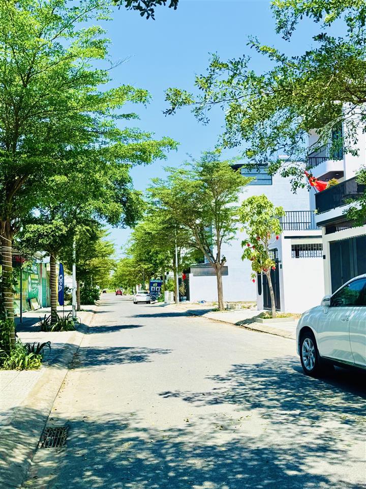 Bán đất mỹ gia gói 5 nha trang, đường thông, hướng tây, view công viên, giá chỉ 5 tỷ 650(bao hết).