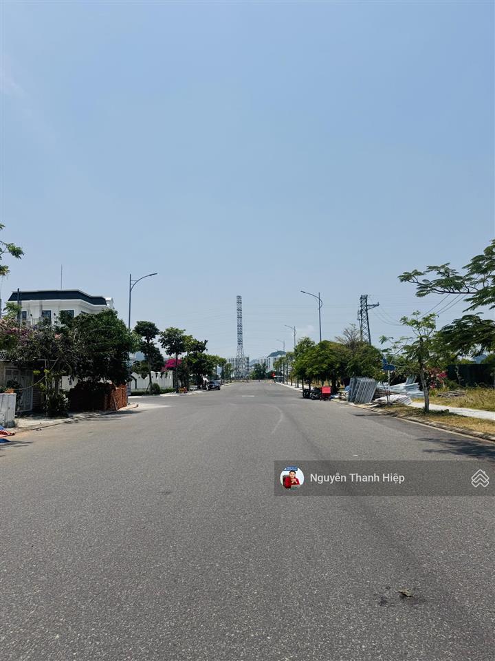 View sông mỹ gia gói 5, đường to 27m, hướng đông, lô sạch đẹp, giá 7,2 tỷ(bao tất cả).