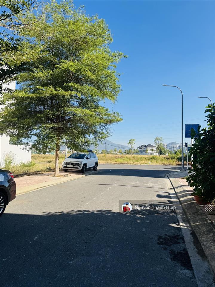 Lô đất rẻ nhất mỹ gia gói 5 nha trang, đường thông số 88, hướng đông, giá chỉ 5 tỷ 200(bao ép cọc)