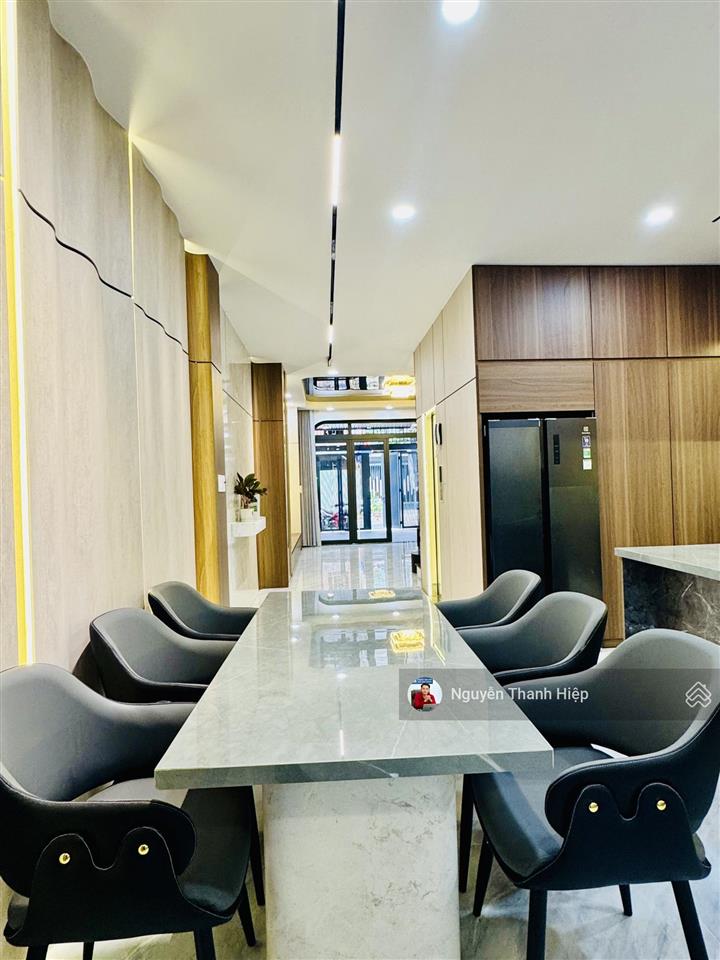 Nhà mới xây tâm huyết gói 5 mỹ gia, full nội thất cao cấp, thang máy nhập khẩu, giá chỉ 10 tỷ