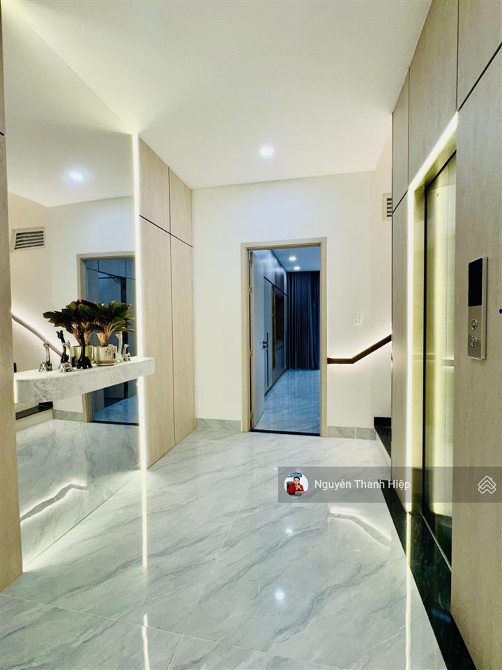 Nhà mới xây tâm huyết gói 5 mỹ gia, full nội thất cao cấp, thang máy nhập khẩu, giá chỉ 10 tỷ