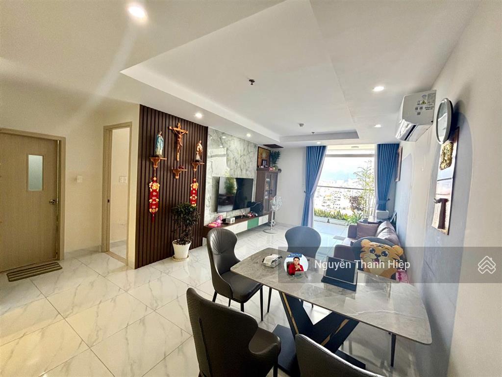 Ra nhanh căn penhouse happy sky, đã có sổ hồng, hộ khẩu phường nha trang, giá chỉ 6,8 tỷ (bao thuế)