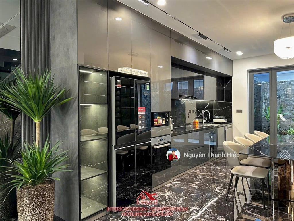 Chỉ 8.5 tỷ sở hữu căn nhà luxury gói 8 mỹ gia, đường to, full nội thất, đang cho thuê 40triệu/tháng