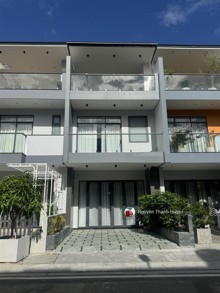 Chỉ 8.5 tỷ sở hữu căn nhà luxury gói 8 mỹ gia, đường to, full nội thất, đang cho thuê 40triệu/tháng