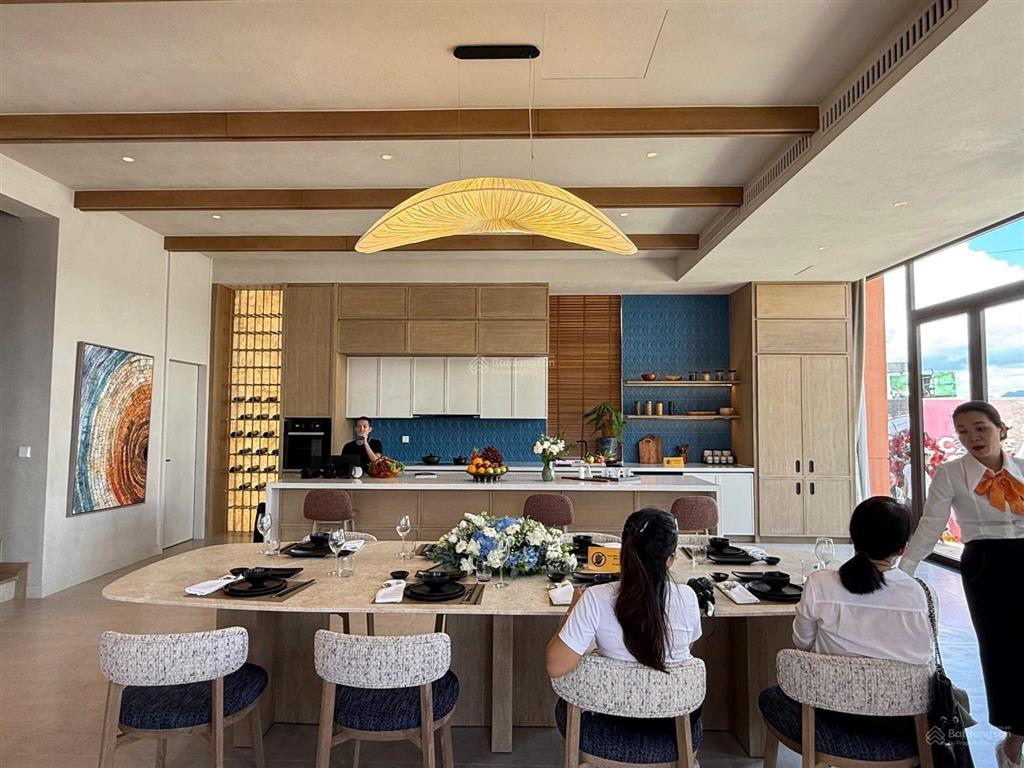 Sang nhượng căn liền kề rẻ hơn hợp đồng 500 triệu tại charmora city, chỉ 12 tỷ 200 (bao thuế phí)