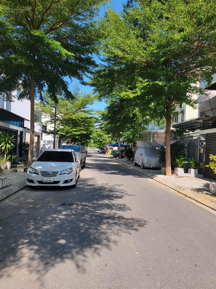Chính chủ gửi bán lô đất nền kđt mỹ gia nha trang, lô sạch, đường to, hướng mát giá 4.6 tỷ(bao hết)