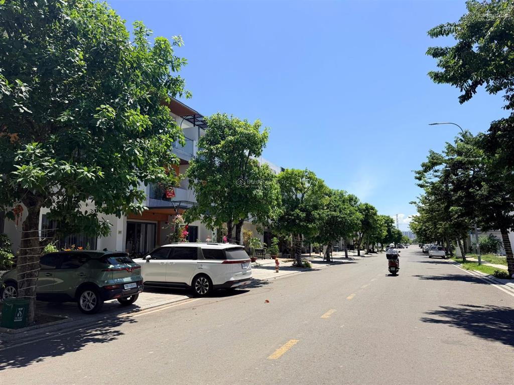 Nhà thô gói 8 mỹ gia, trục đường được kinh doanh, hướng mát, đường to, giá chỉ 7.2 tỷ(bao thuế phí)
