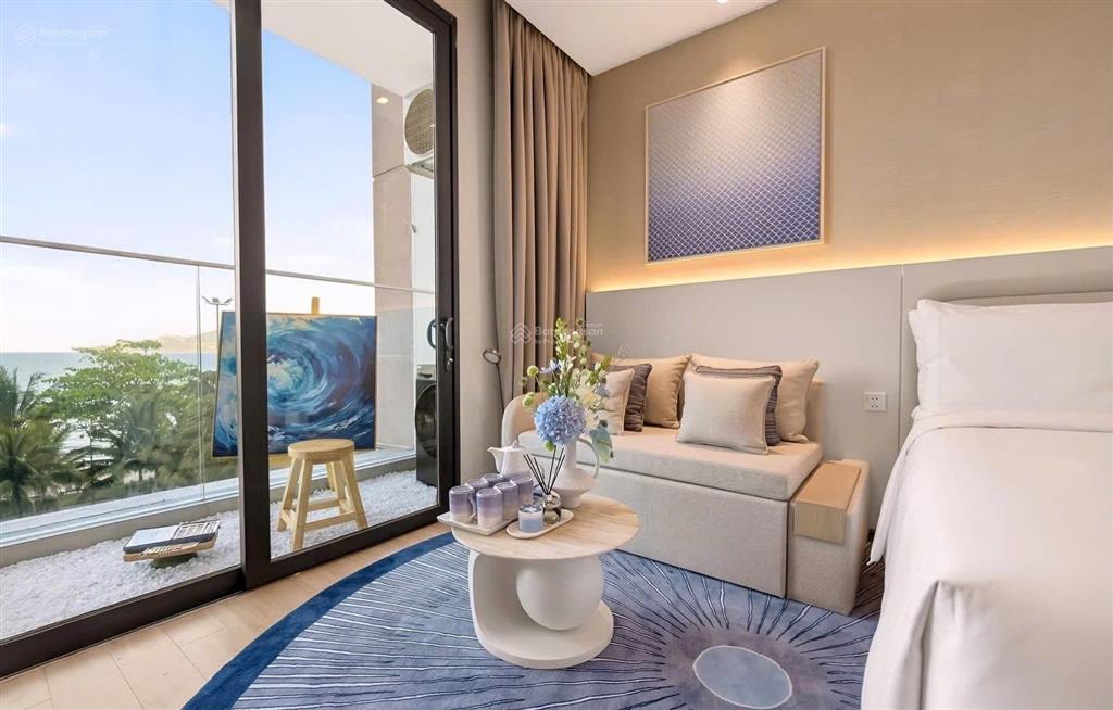 Hàng hiếm căn studio onsen view pháo hoa, tầng trung, hướng mát, giá chỉ 2 tỷ 750 (bao tất cả)