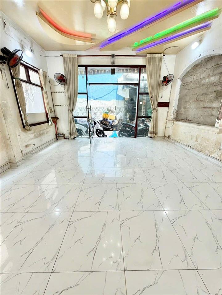 Bán nhà hẻm cạnh cầu tân thuận 2