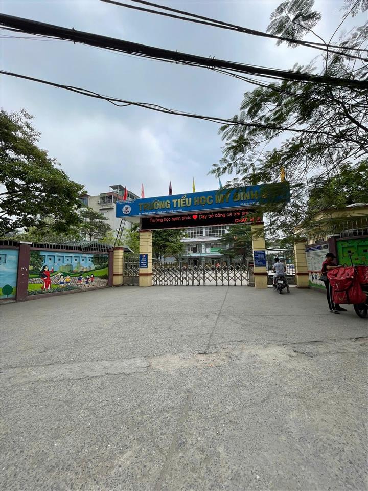Chính chủ cho thuê vp mới keng 75m2 số 200 mỹ đình đối diện tiểu học mỹ đình 2 view kính giá 16tr