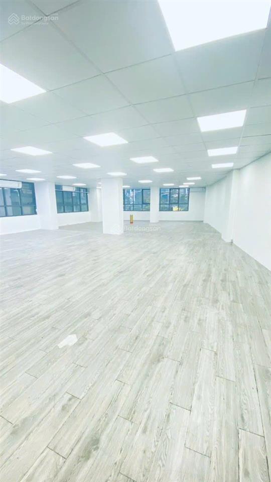 Rẻ nhất khu vực sàn vp 200m2 sử dụng thông sàn lô góc 2 mặt thoáng đường nguyễn hoàng chỉ 26 triệu